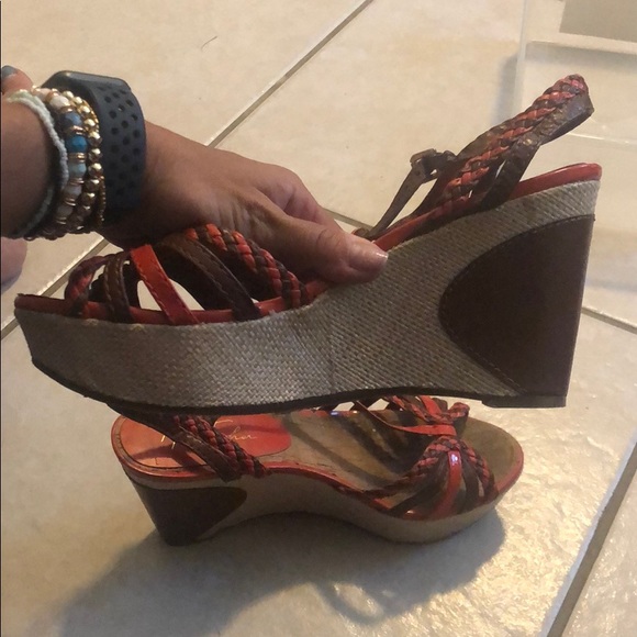 Marc Fisher 9.5M woman’s wedge - Picture 5 of 7